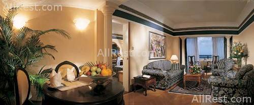 Amathus Beach Hotel 19